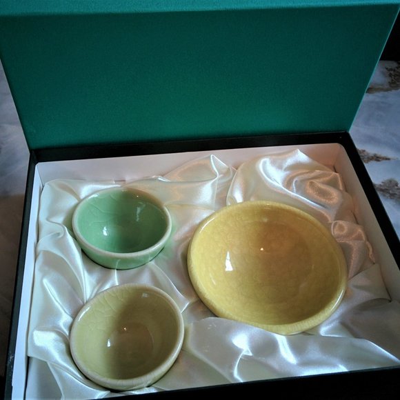 Sold~NEW Boxed Crackle Glaze Chinese Ceramic Tea Cups Total 9 pcs Seal Marks - Picture 3 of 8